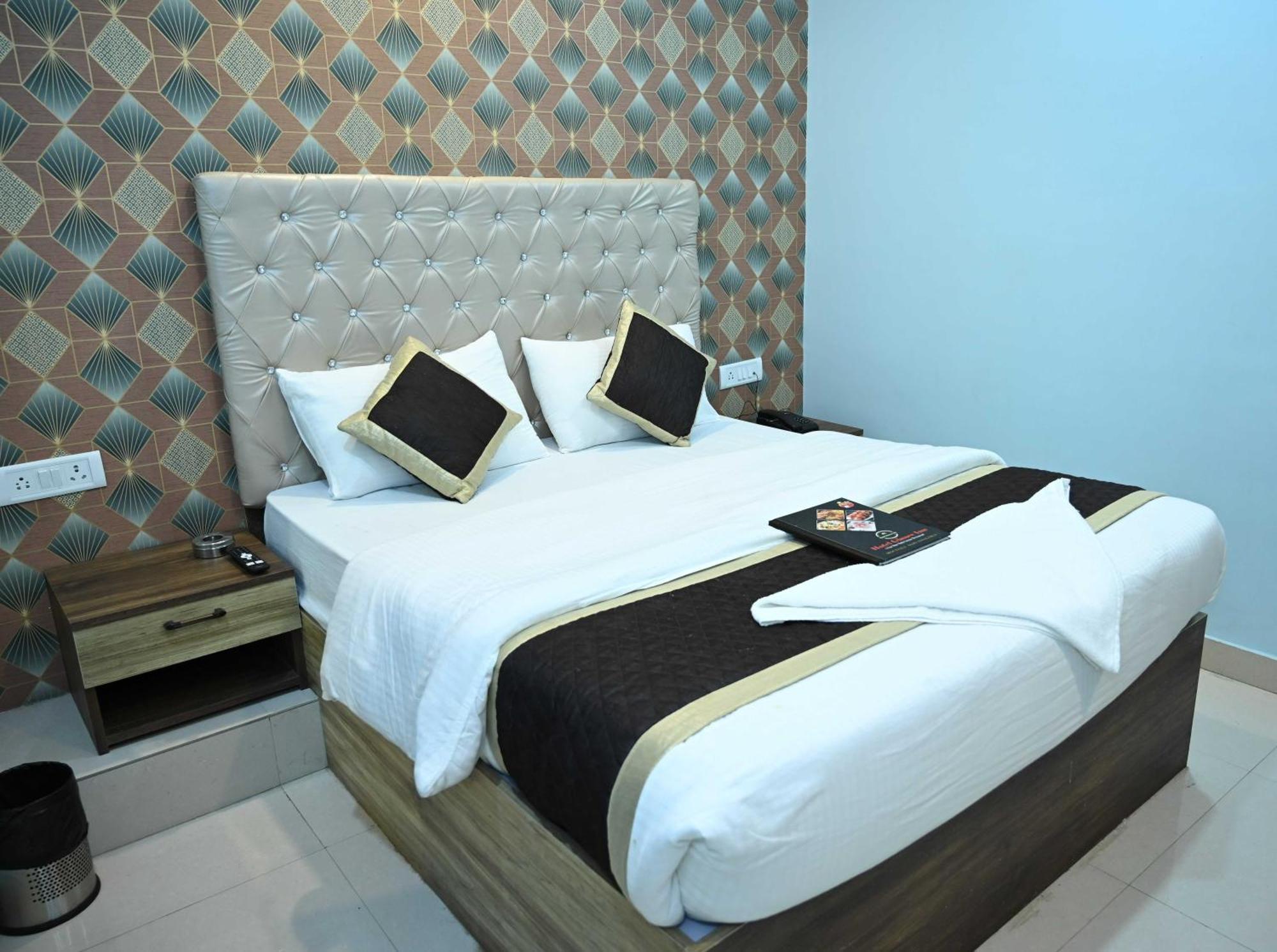Super Hotel O Glance Inn Patna  Extérieur photo