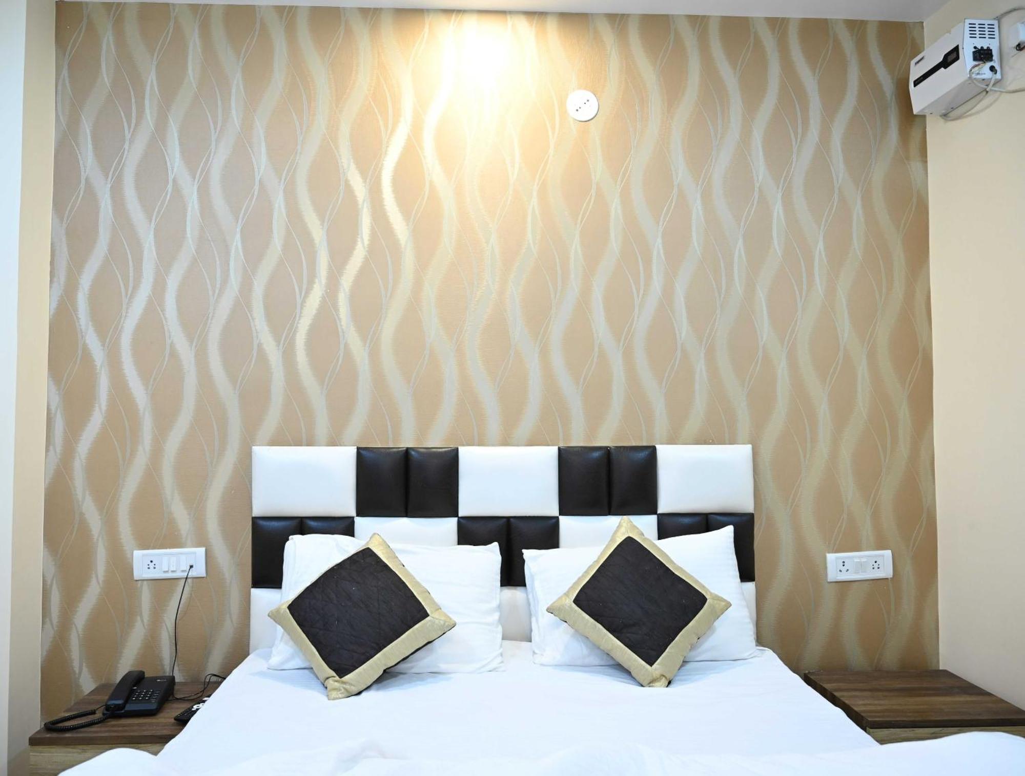 Super Hotel O Glance Inn Patna  Extérieur photo